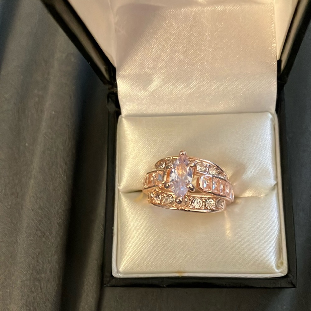 Pink stone costume ring